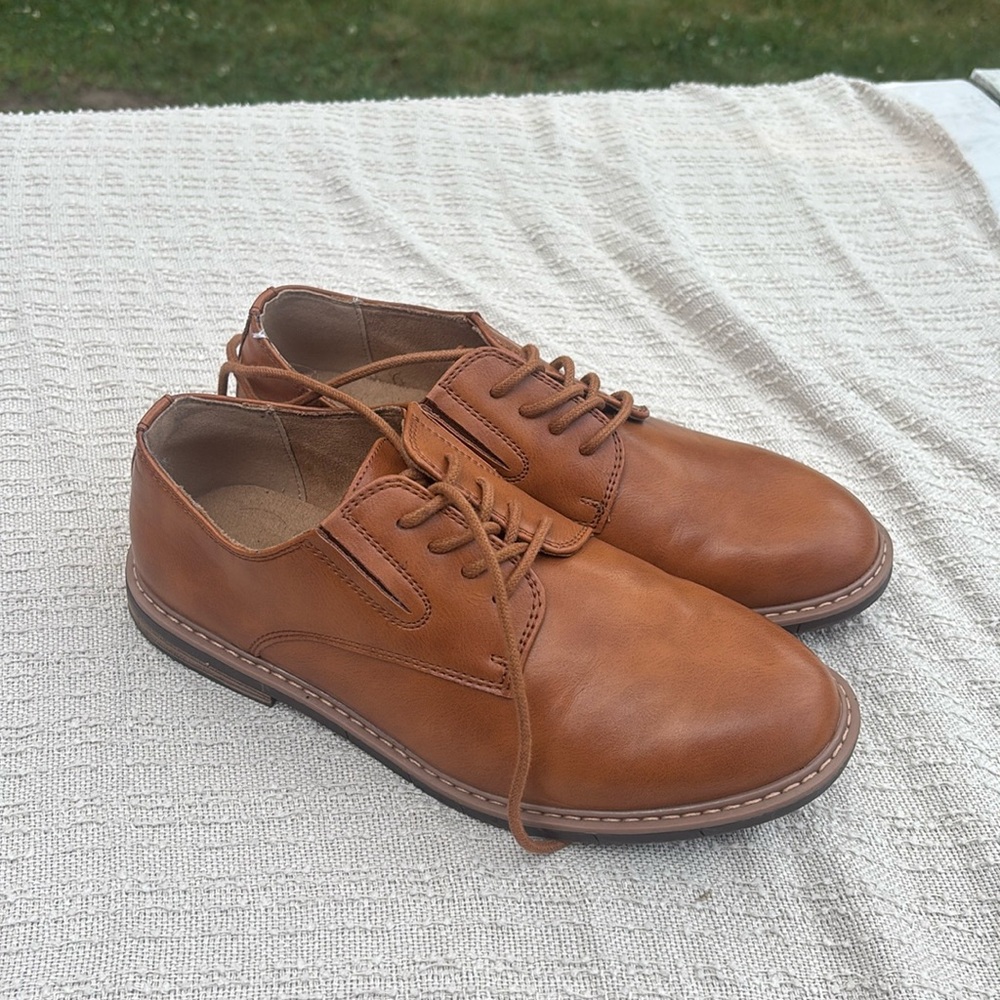 Kenneth Cole boys dress shoes